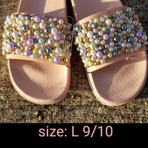 Handmade beaded women slides
